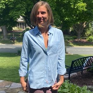 Cuteeee chambray top